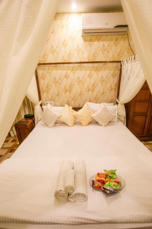 Hotel Cecil Калькутта Экстерьер фото