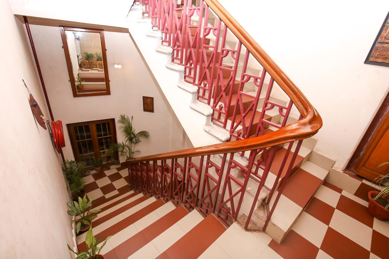 Hotel Cecil Калькутта Экстерьер фото